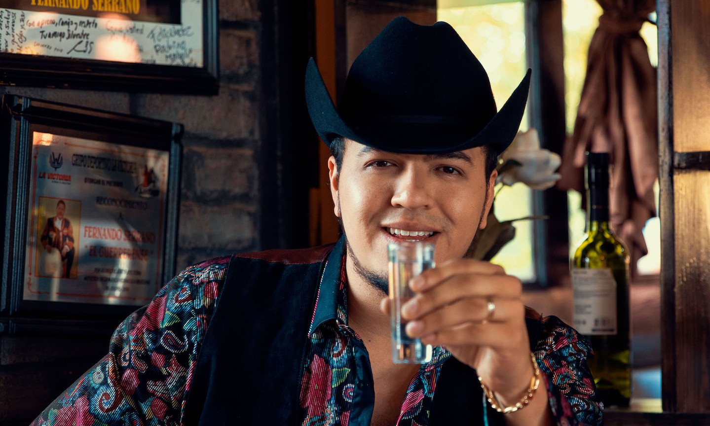 Roberto Belester Jr.: El gusto de interpretar sus propias canciones