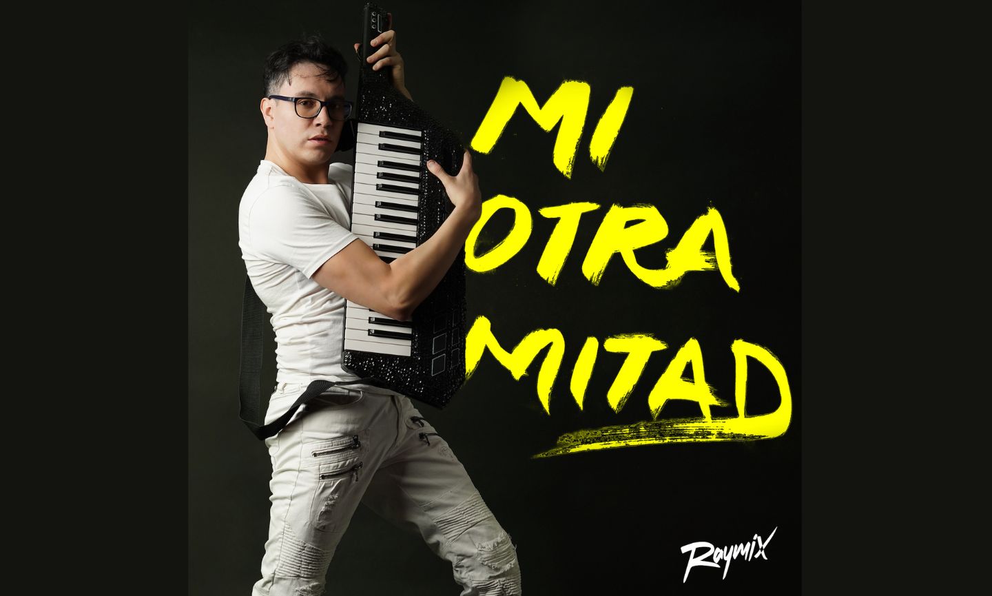 Raymix regresa con su álbum más personal: «Mi Otra Mitad»