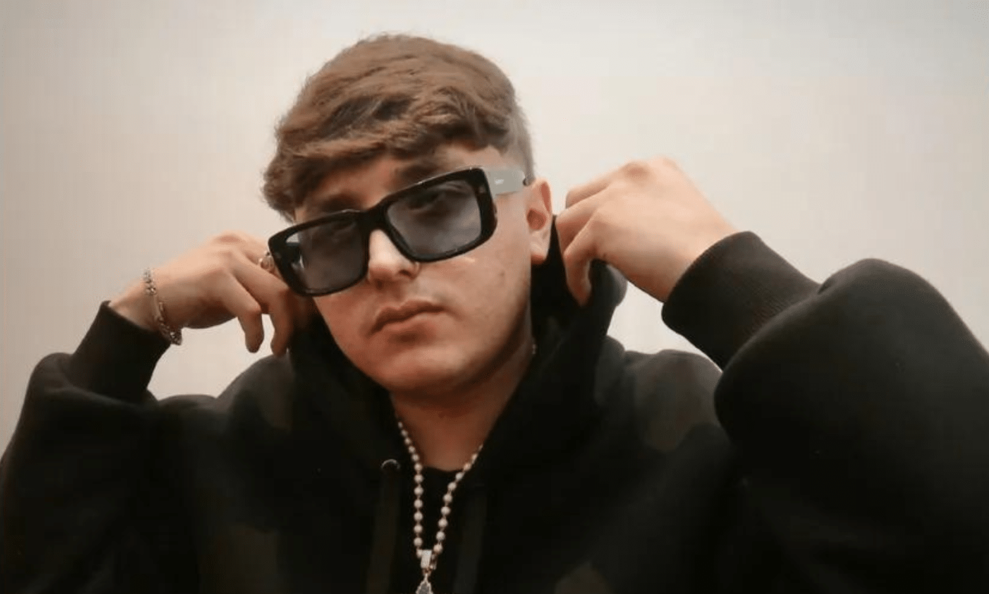 Gabito Ballesteros: El nuevo astro de los corridos tumbados￼