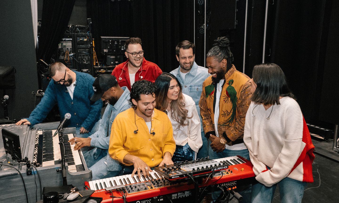 Elevation Worship y Elevation Español continúan impactando con “Alaba”￼